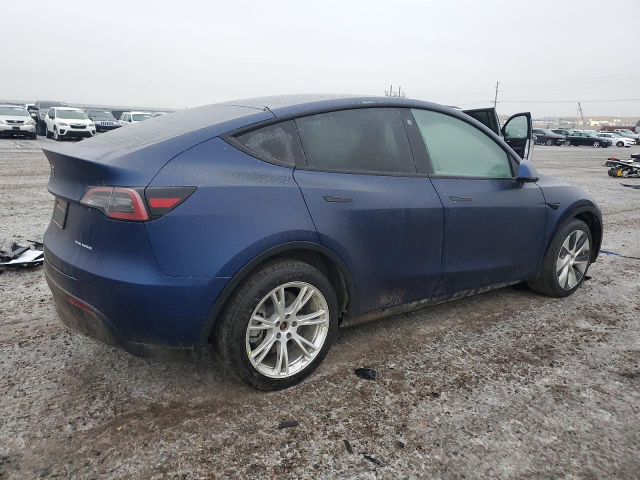 2022 TESLA MODEL Y  VIN:7SAYGDEE9NF356601