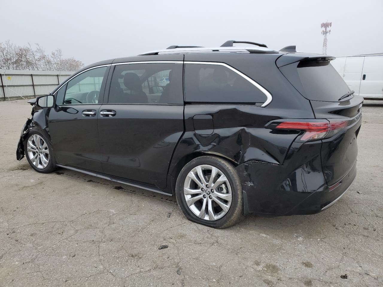 2022 TOYOTA SIENNA LIMITED VIN:5TDERKEC2NS094476
