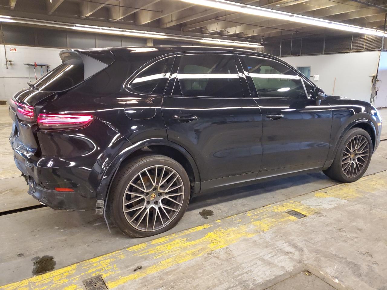 2023 PORSCHE CAYENNE BASE VIN:WP1AA2AY3PDA09200