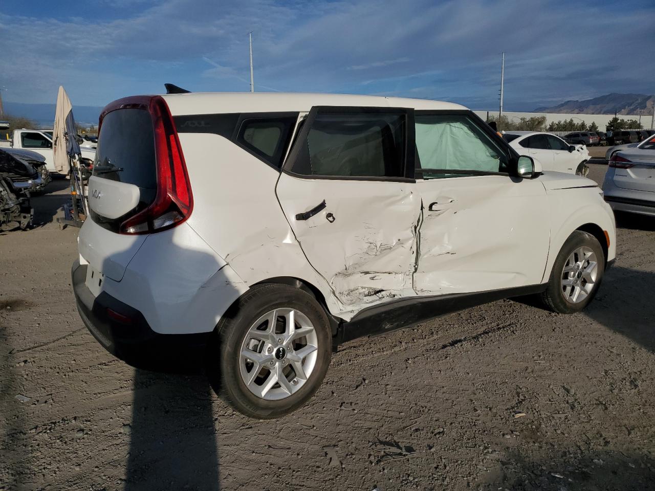2022 KIA SOUL LX VIN:KNDJ23AU8N7824456