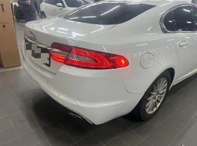 2015 Jaguar XF VIN: