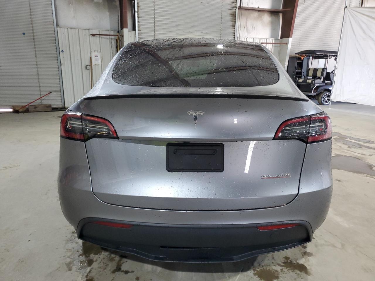 2024 TESLA MODEL Y  VIN:7SAYGDEF8RA323746