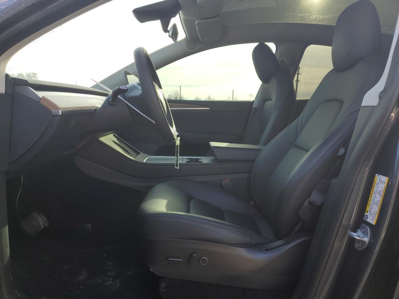 2023 TESLA MODEL Y  VIN:7SAYGDEE5PF610677