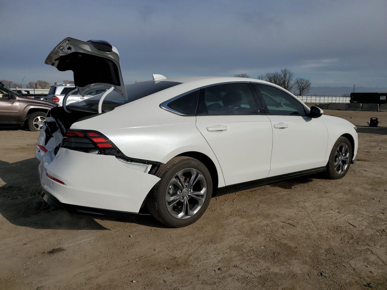2024 HONDA ACCORD HYBRID EXL VIN:1HGCY2F64RA082515
