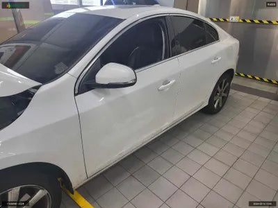 2018 Volvo S60 YV1FS79B0J2468064 VIN:YV1FS79B0J2468064