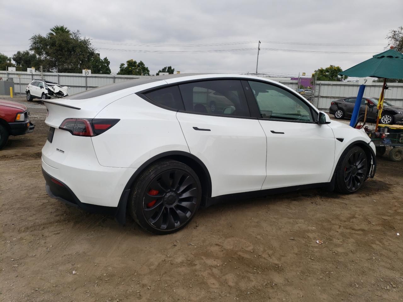 2022 TESLA MODEL Y  VIN:7SAYGDEF5NF317884