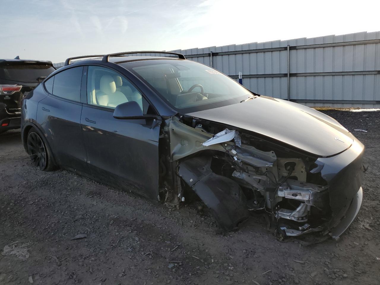 2022 TESLA MODEL Y  VIN:7SAYGDEE3NF319558