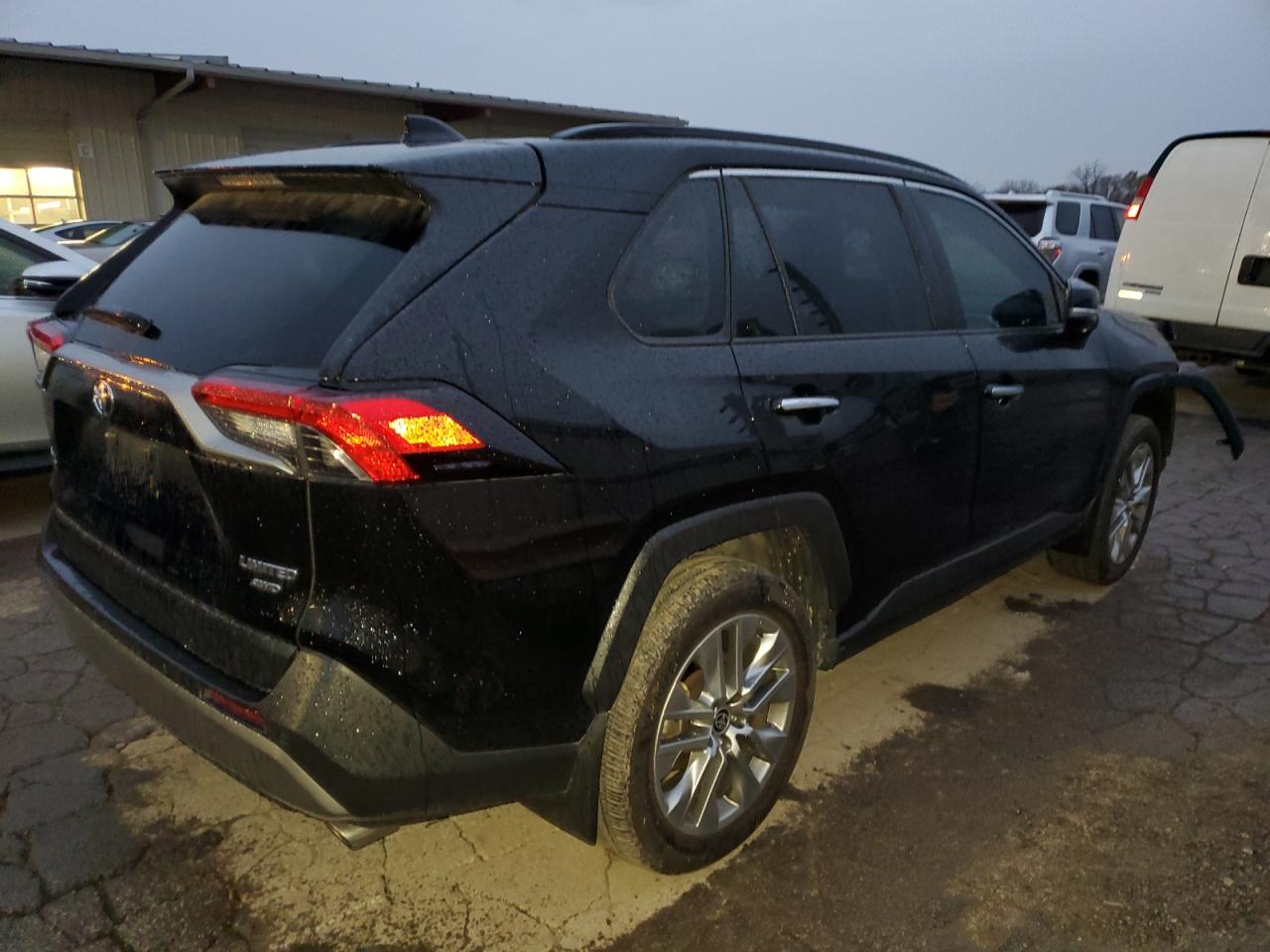2022 TOYOTA RAV4 LIMITED VIN:2T3N1RFV1NC287055