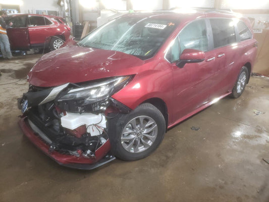 2024 TOYOTA SIENNA XLE VIN:5TDYSKFC9RS142500