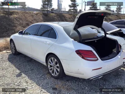 2019 Mercedes-Benz E 300 WDDZF4KB0KA617106 VIN:WDDZF4KB0KA617106