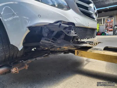 2016 Mercedes-Benz E 220 059KMWDDHF0AB6GB2 VIN:059KMWDDHF0AB6GB2