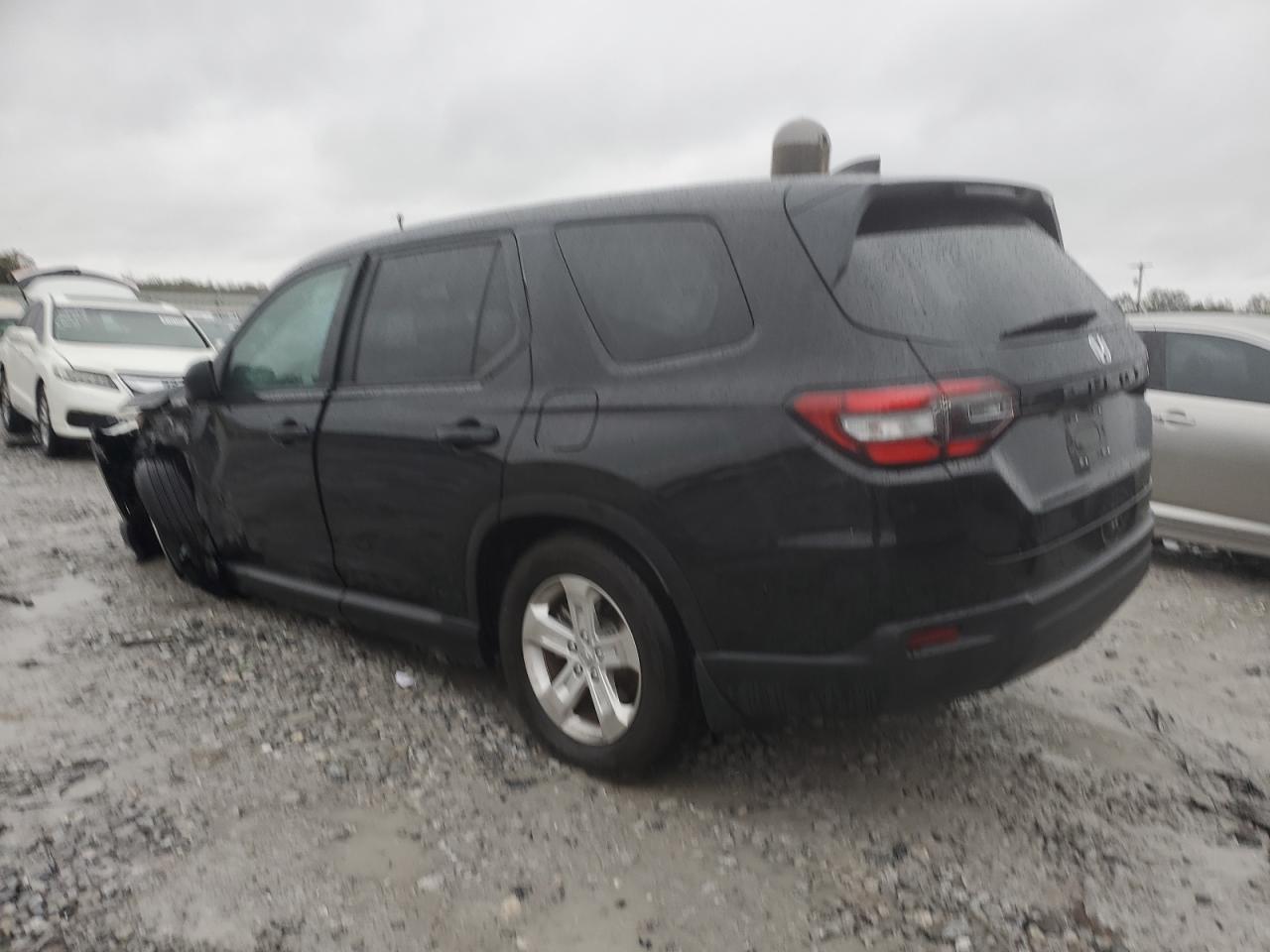 2023 HONDA PILOT LX VIN:5FNYG2H2XPB015553