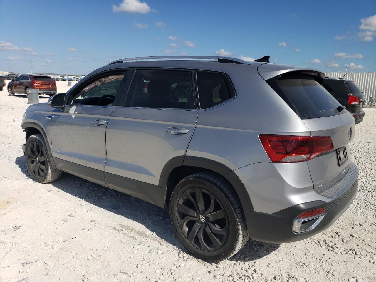 2022 VOLKSWAGEN TAOS SE VIN:3VVSX7B22NM092469