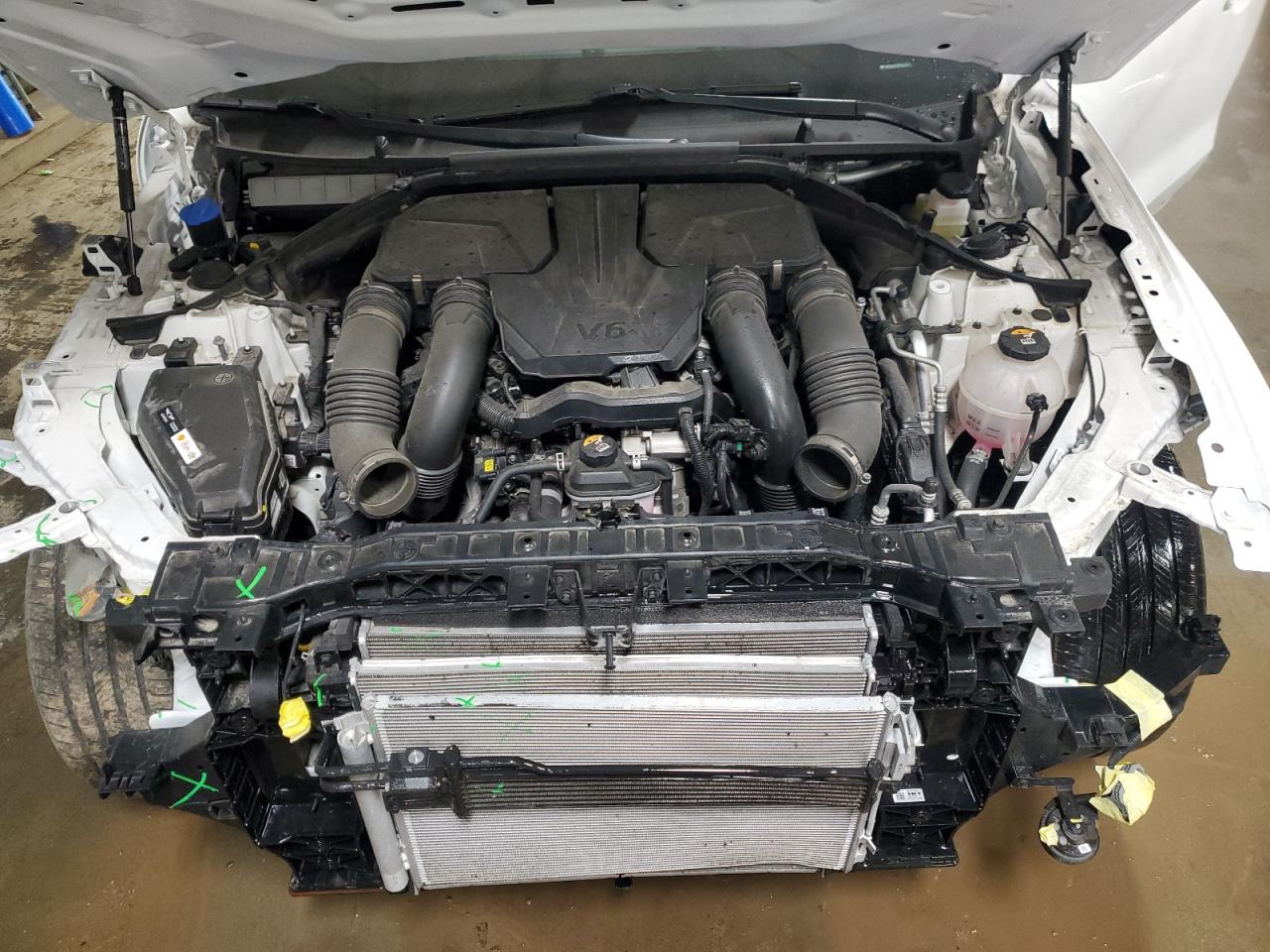 2023 GENESIS GV70 BASE VIN:KMUMCDTC7PU085781