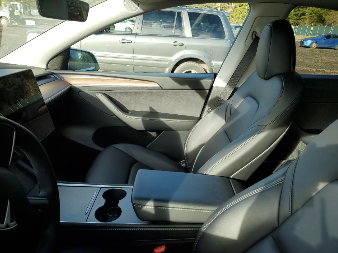 2024 TESLA MODEL Y  VIN:7SAYGAEE1RF988982