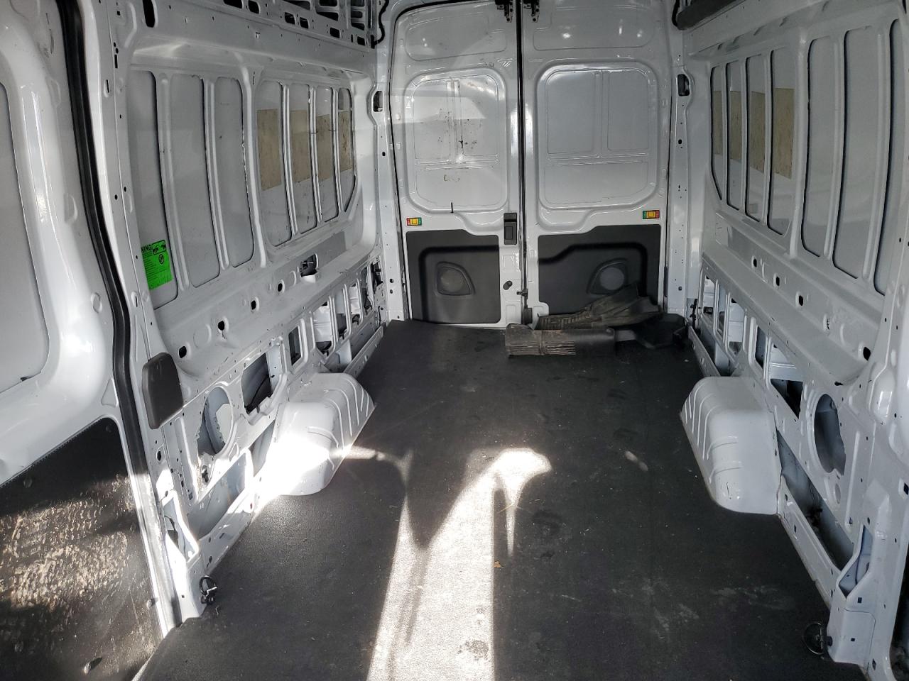 2022 FORD TRANSIT T-250 VIN:1FTBR3U80NKA64888