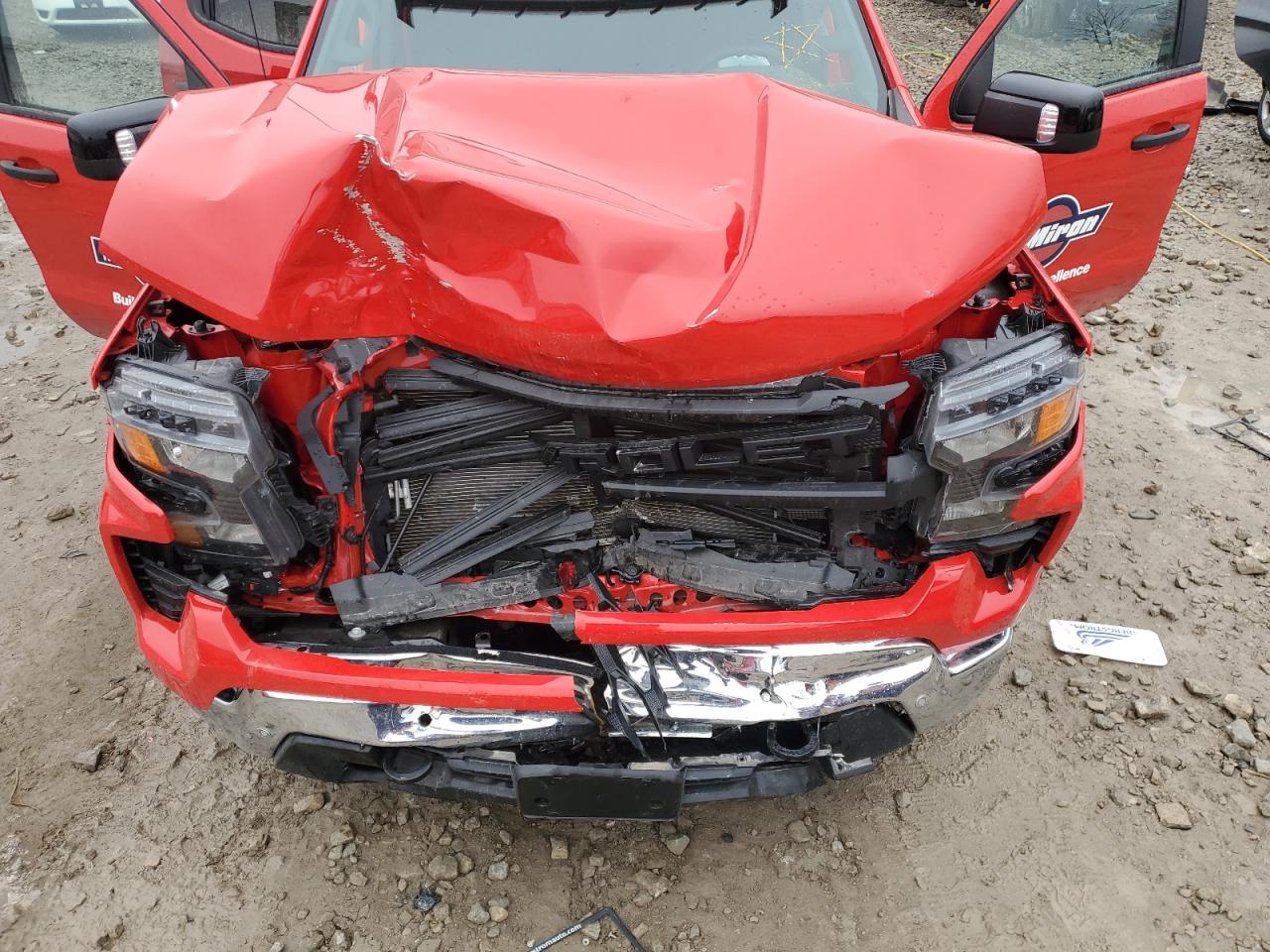 2024 CHEVROLET SILVERADO K1500 VIN:1GCRDAED8RZ319197