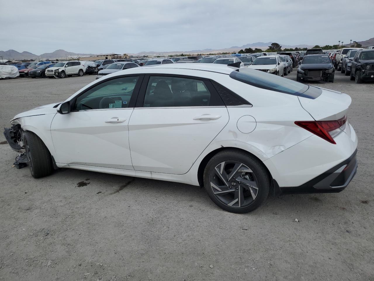 2024 HYUNDAI ELANTRA SEL VIN:KMHLS4DG3RU692553