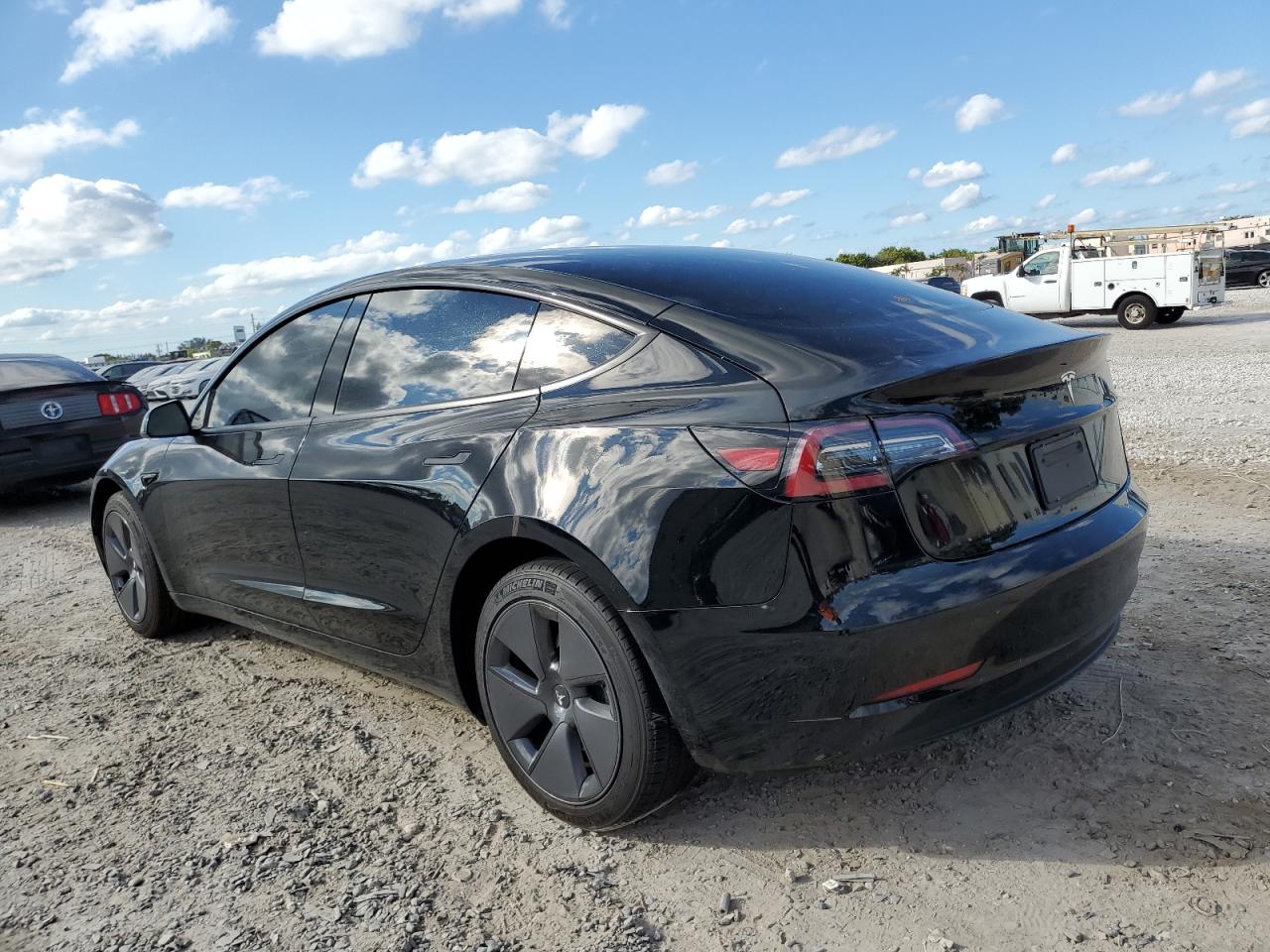 2023 TESLA MODEL 3  VIN:5YJ3E1EA2PF518645