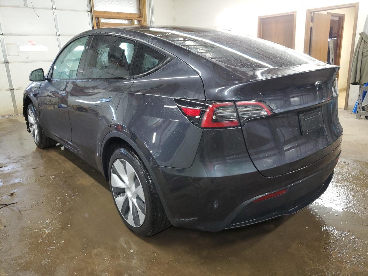 2024 TESLA MODEL Y  VIN:7SAYGDED2RF093204