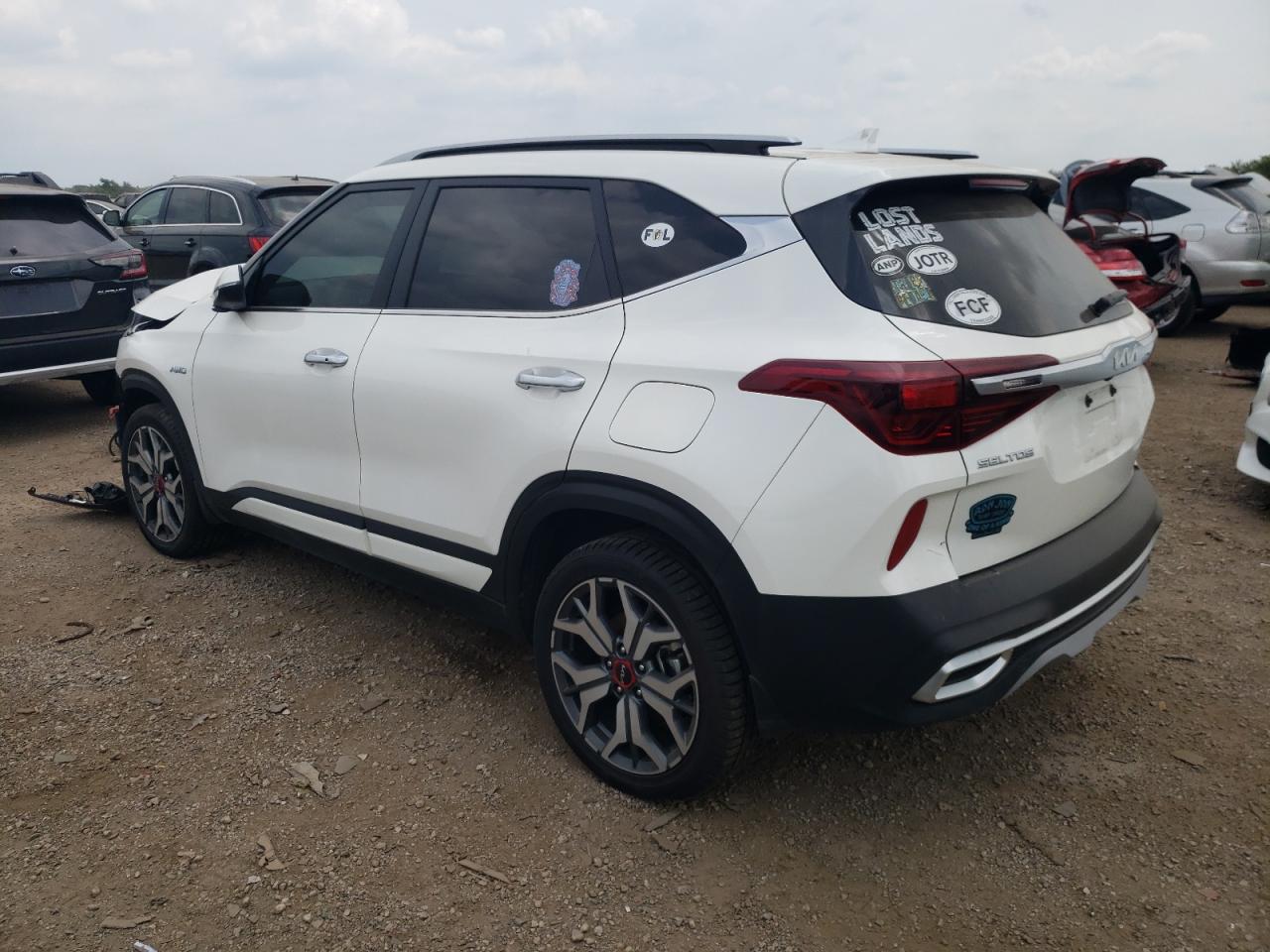 2023 KIA SELTOS SX VIN:KNDETCA20P7367674
