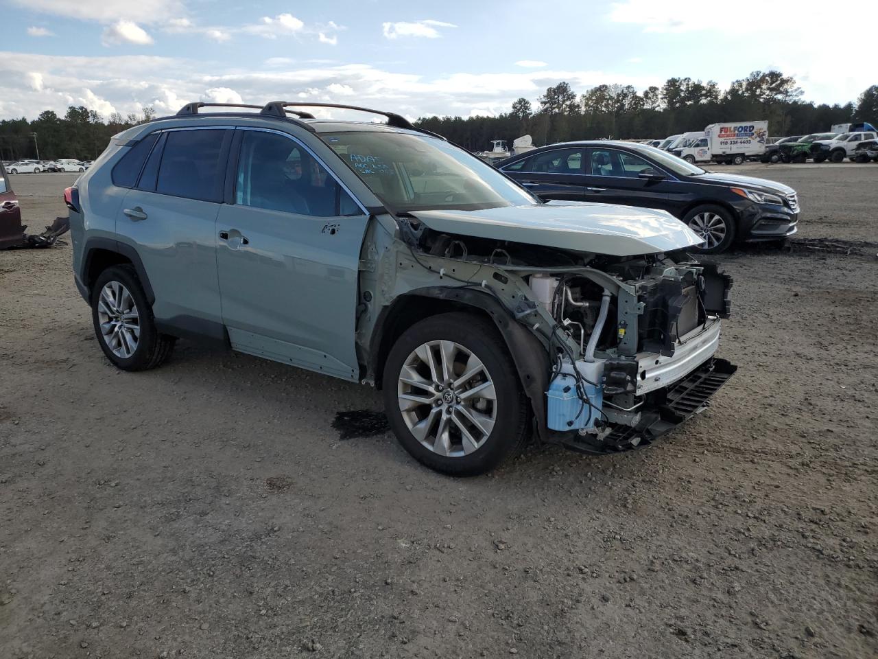 2022 TOYOTA RAV4 XLE PREMIUM VIN:2T3C1RFV7NW193168