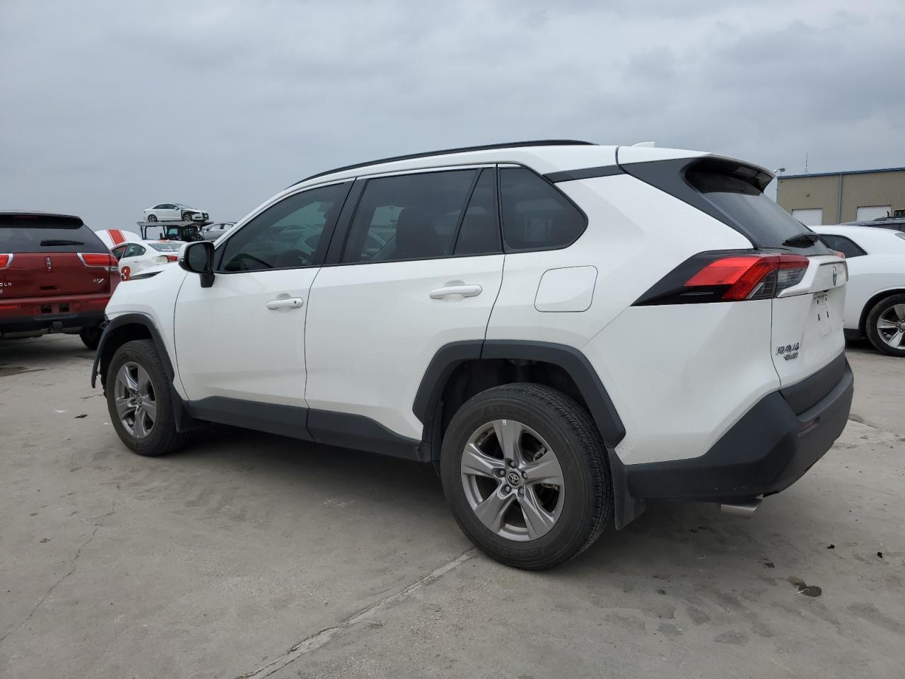 2022 TOYOTA RAV4 XLE VIN:2T3W1RFVXNW202863