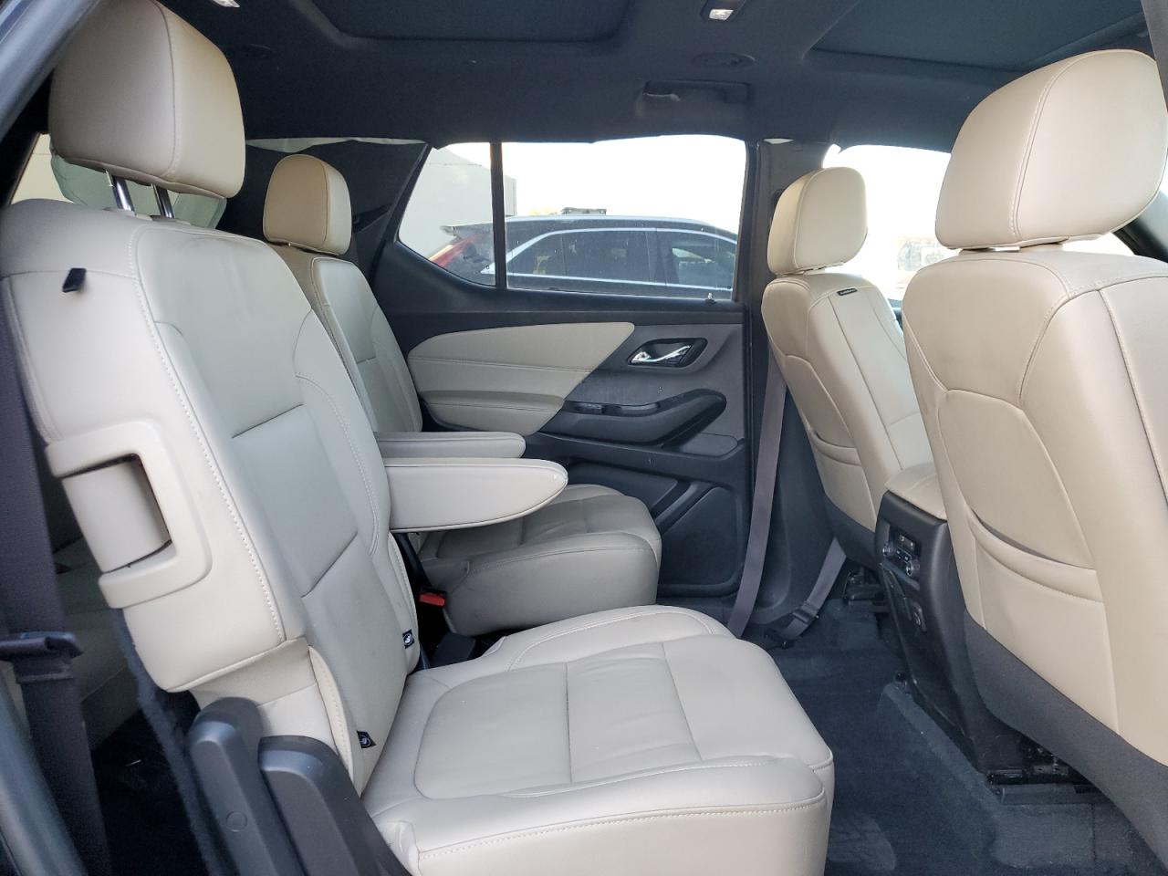 2022 CHEVROLET TRAVERSE LT VIN:1GNERHKW6NJ121880