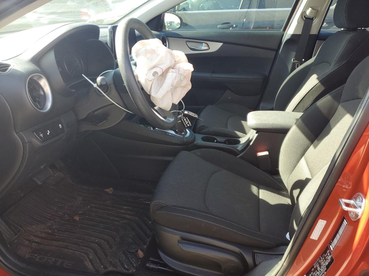 2023 KIA FORTE LX VIN:3KPF24AD4PE620283