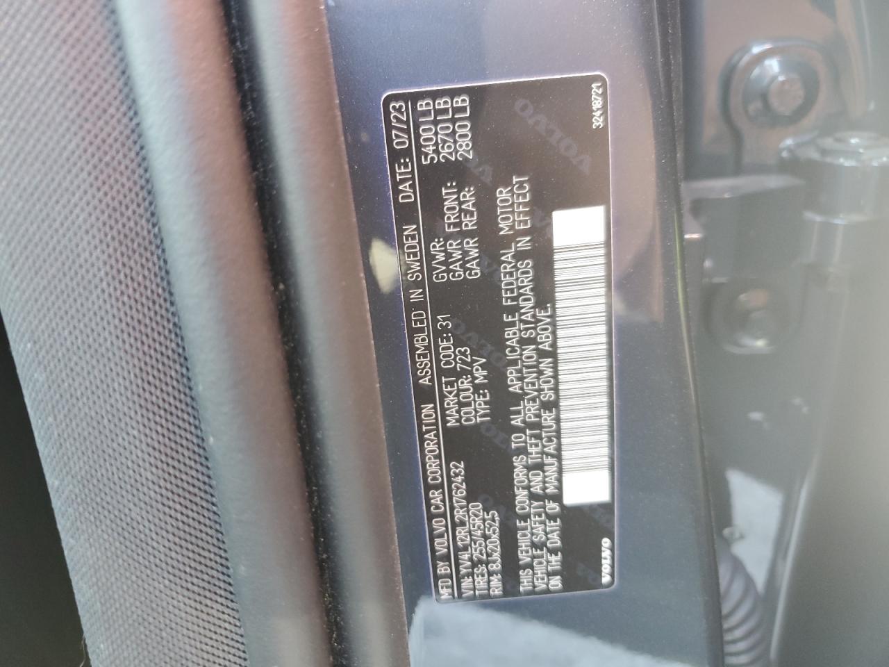 2024 VOLVO XC60 PLUS VIN:YV4L12RL2R1762432