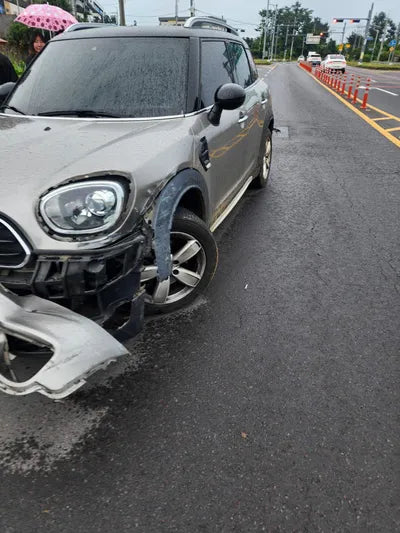 2017 MINI Countryman WMWYT9100J3D76856 VIN:WMWYT9100J3D76856