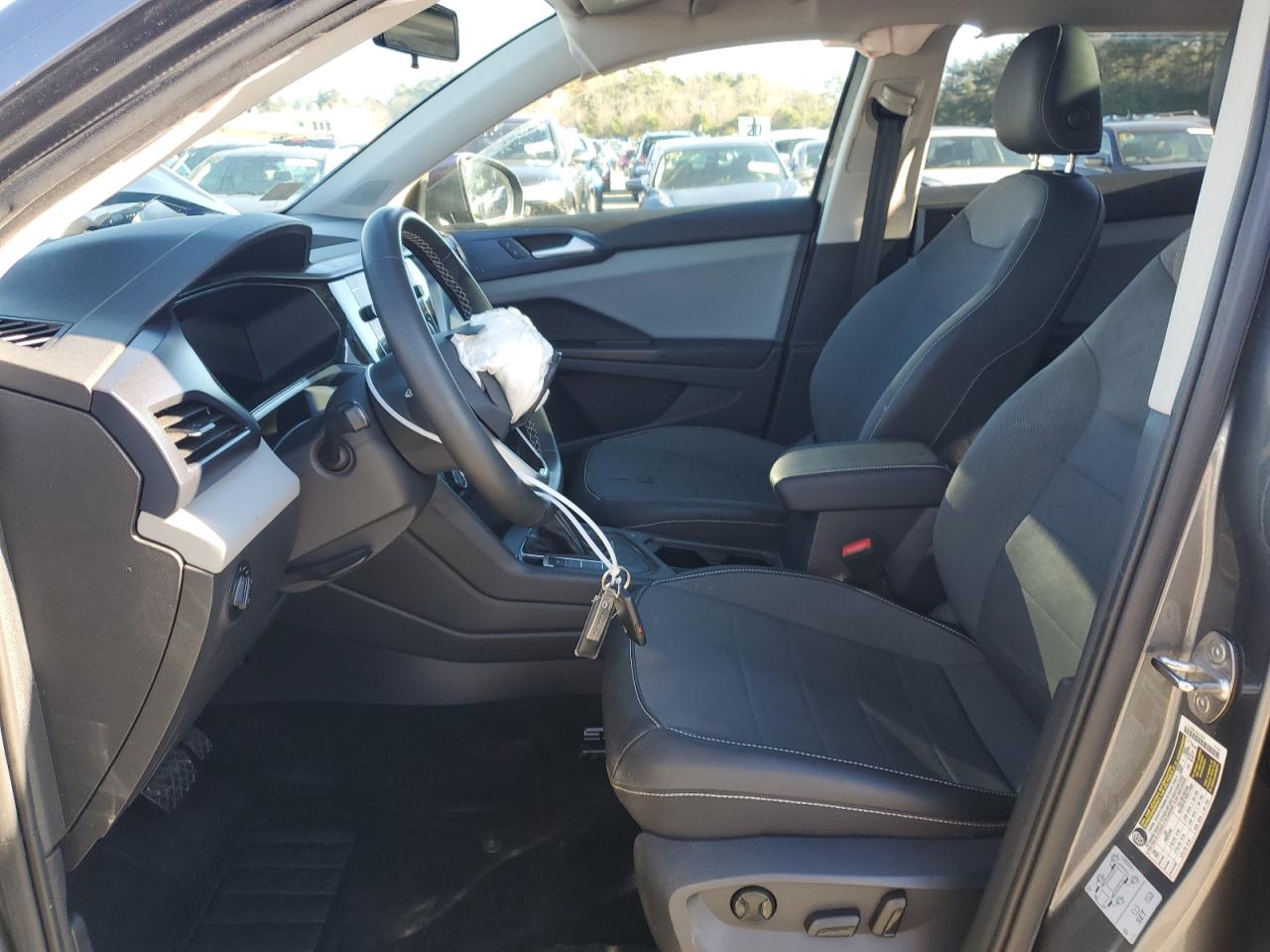 2022 VOLKSWAGEN TAOS SE VIN:3VVTX7B27NM008456