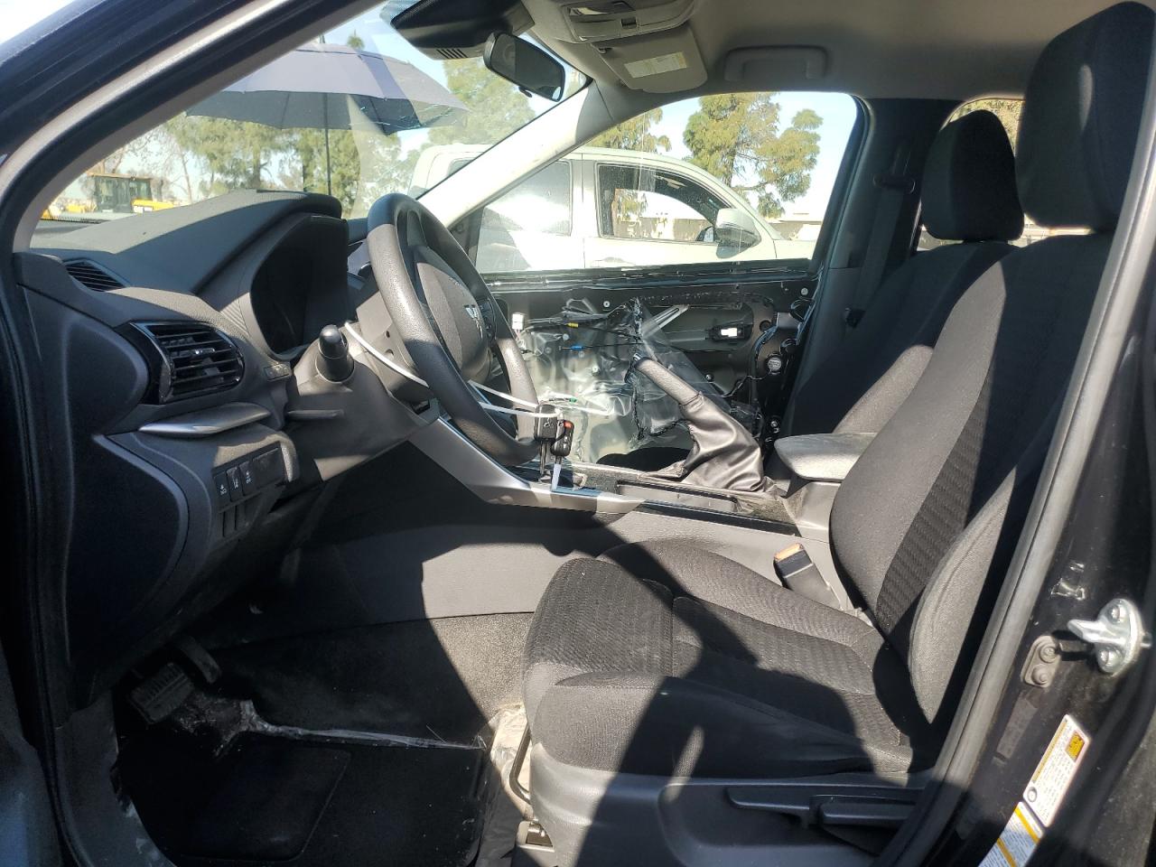 2022 MITSUBISHI ECLIPSE CROSS ES VIN:JA4ASUAA1NZ018100