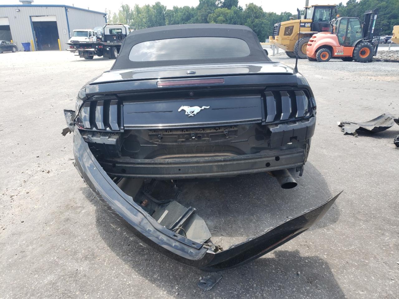 2022 FORD MUSTANG  VIN:1FATP8UH1N5102298