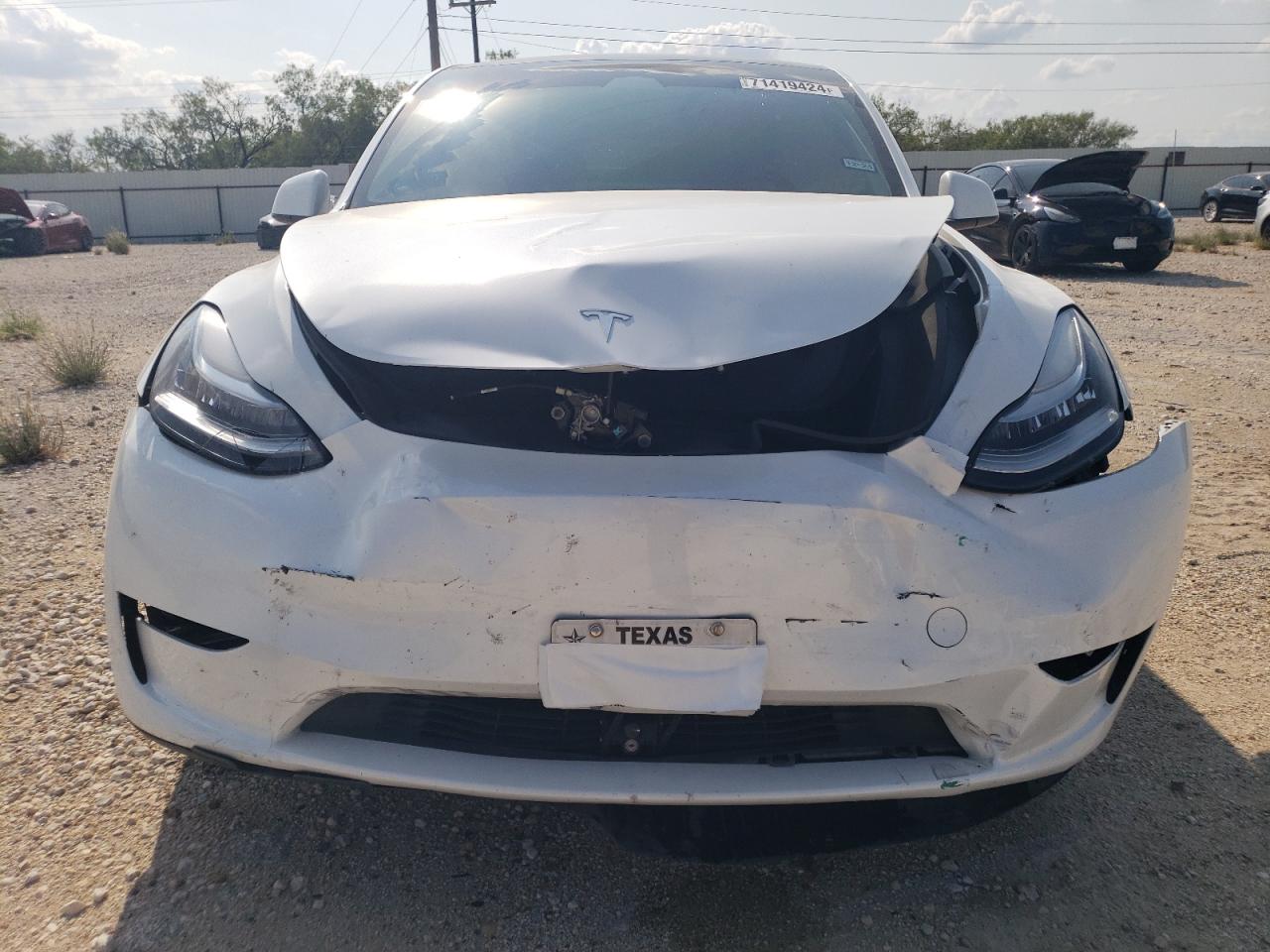 2023 TESLA MODEL Y  VIN:7SAYGDEE4PA047747