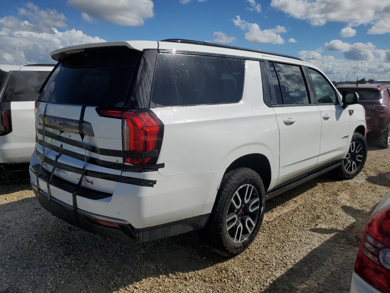 2024 GMC YUKON XL K1500 AT4 VIN:1GKS2HKD8RR264758