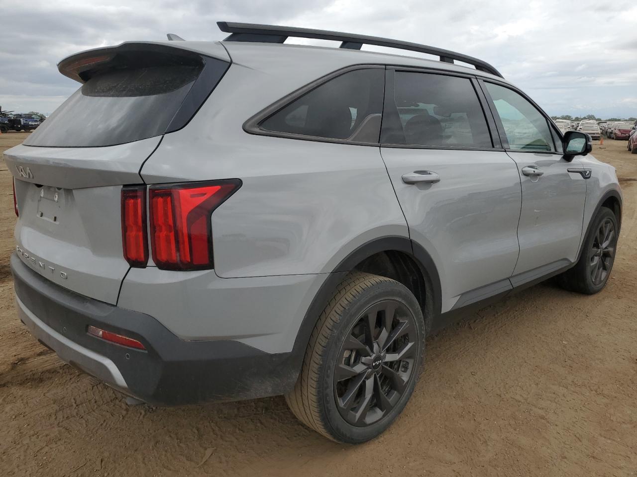 2022 KIA SORENTO SX VIN:5XYRKDLF9NG160386