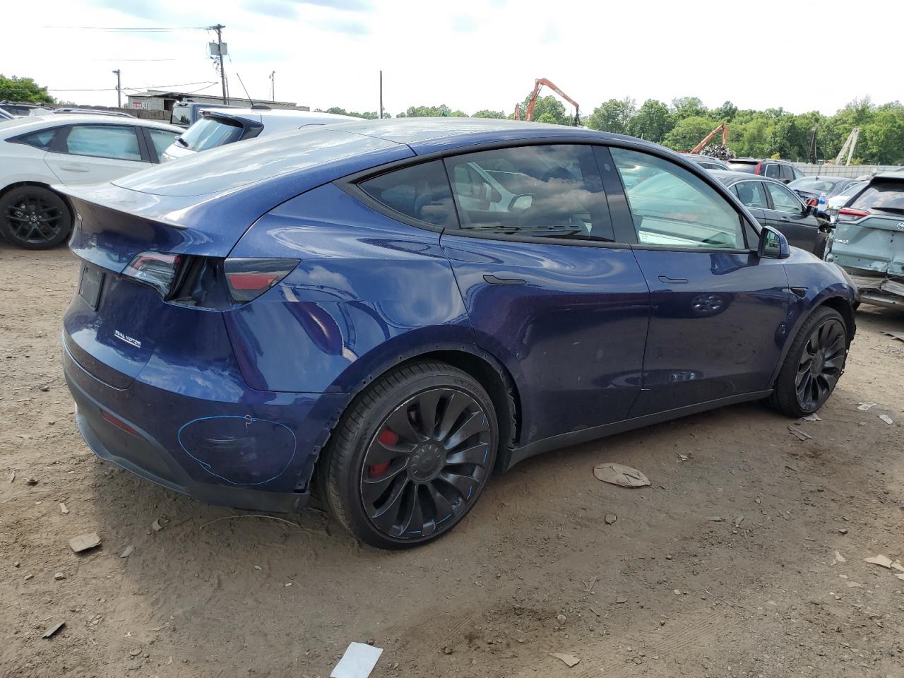 2022 TESLA MODEL Y  VIN:7SAYGDEF7NF464451