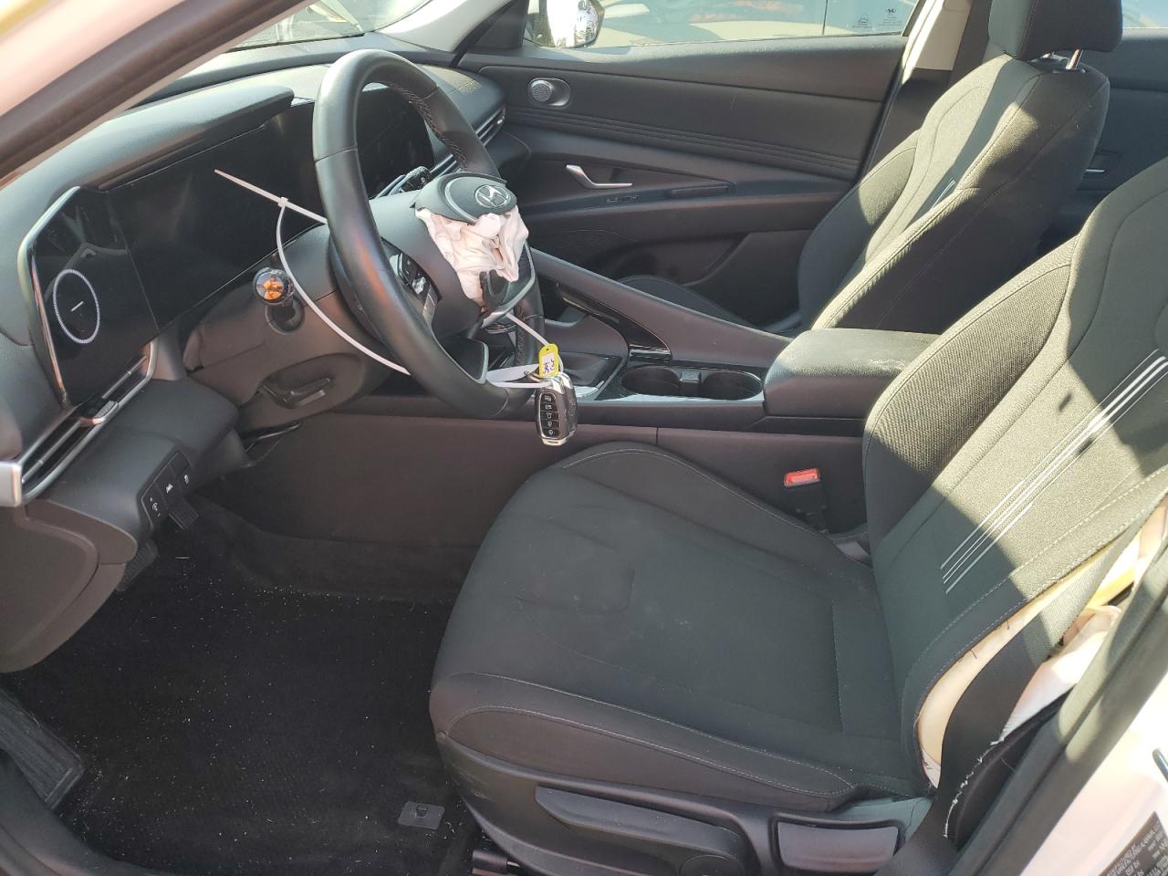 2023 HYUNDAI ELANTRA SEL VIN:5NPLS4AG8PH101424