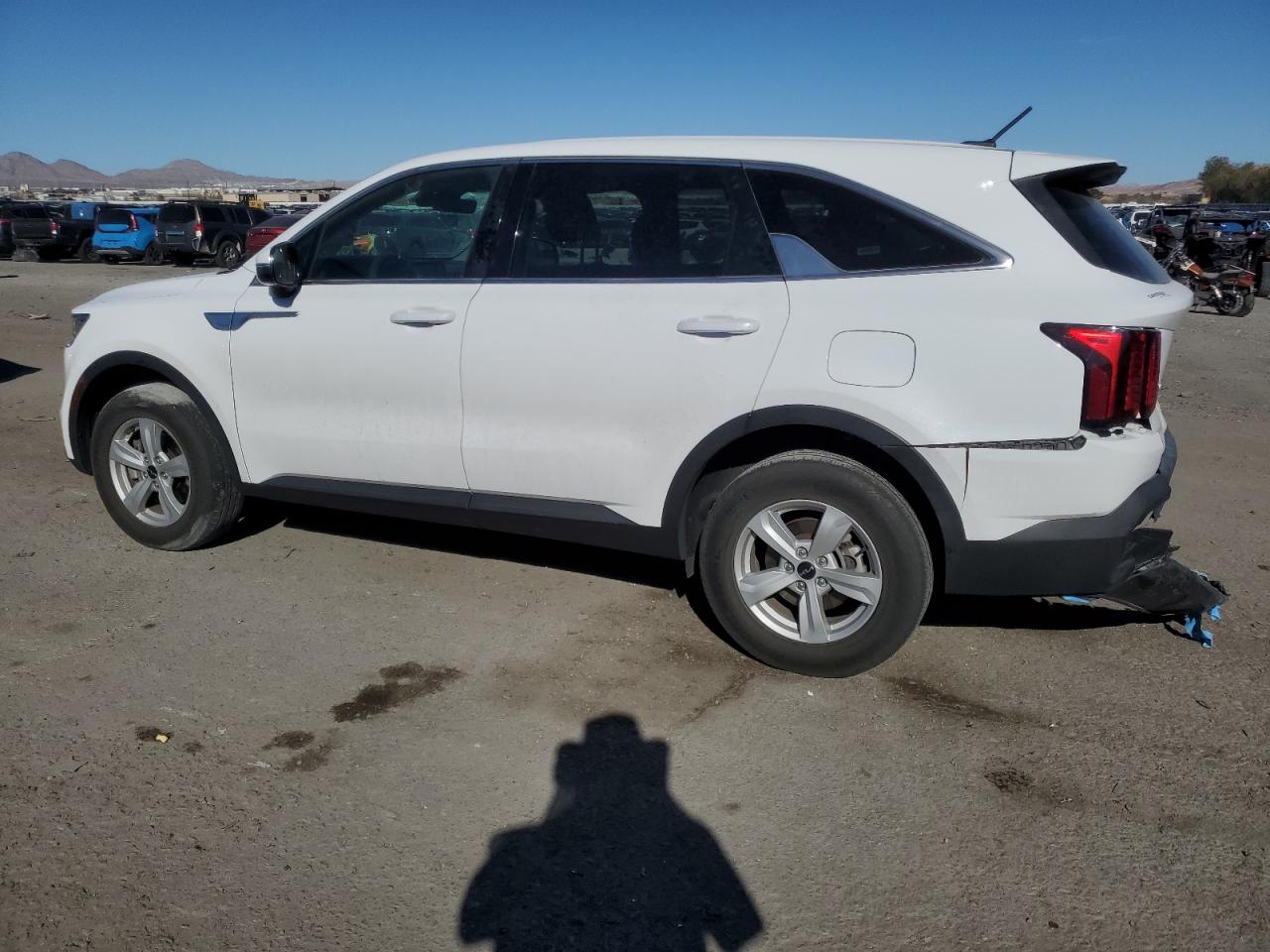 2022 KIA SORENTO LX VIN:5XYRGDLC8NG099989