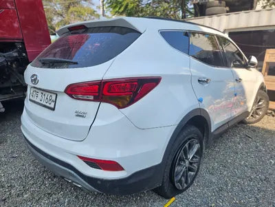 2018 Hyundai Santa FE KMHSW81UDJU828557 VIN:KMHSW81UDJU828557