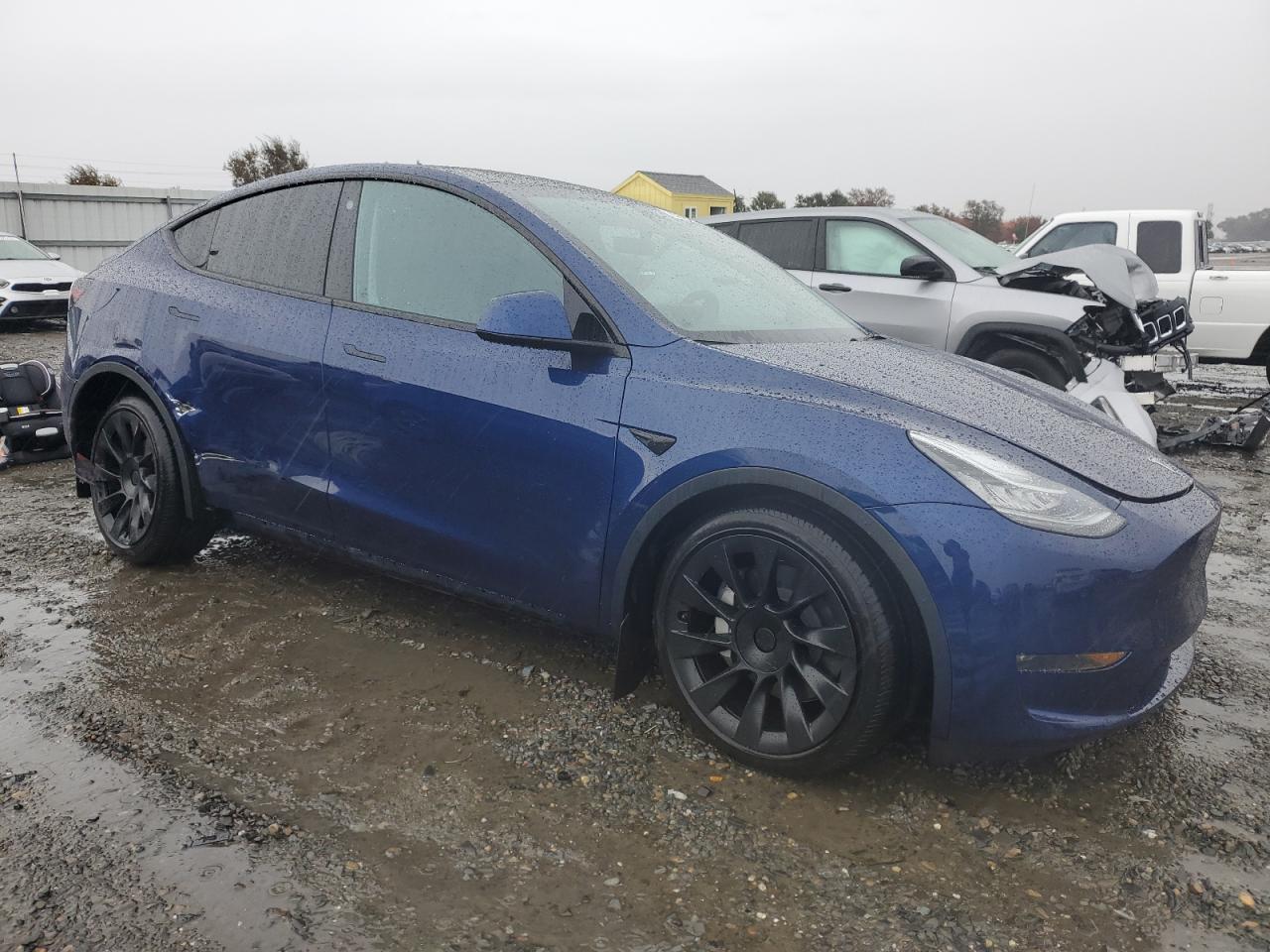 2023 TESLA MODEL Y  VIN:7SAYGDEE8PA117864