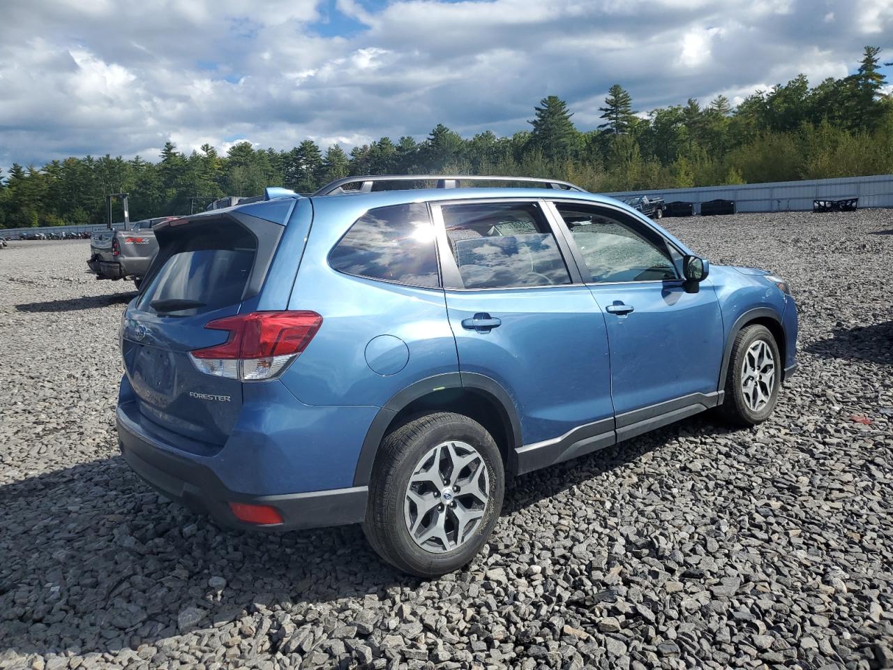 2023 SUBARU FORESTER PREMIUM VIN:JF2SKAEC1PH459692