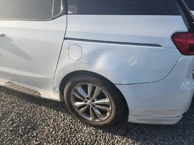 2015 Kia Carnival VIN: