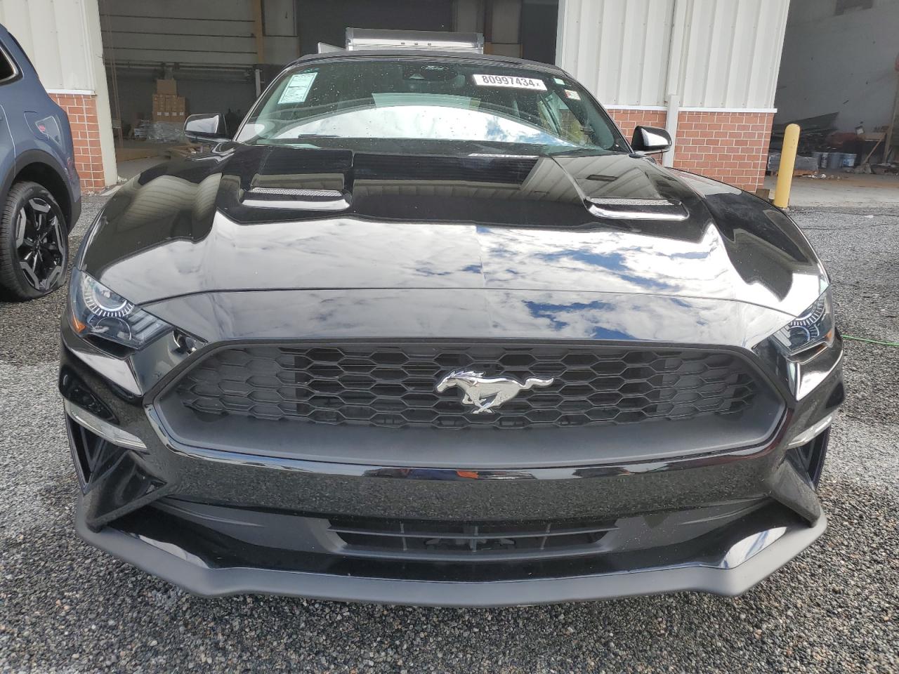 2023 FORD MUSTANG  VIN:1FATP8UH5P5111475