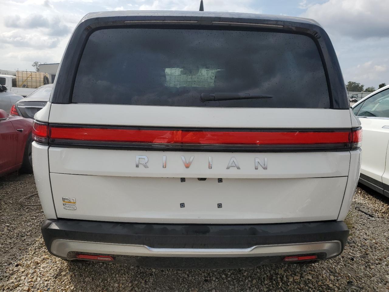 2024 RIVIAN R1S ADVENTURE VIN:7PDSGABA3RN034023