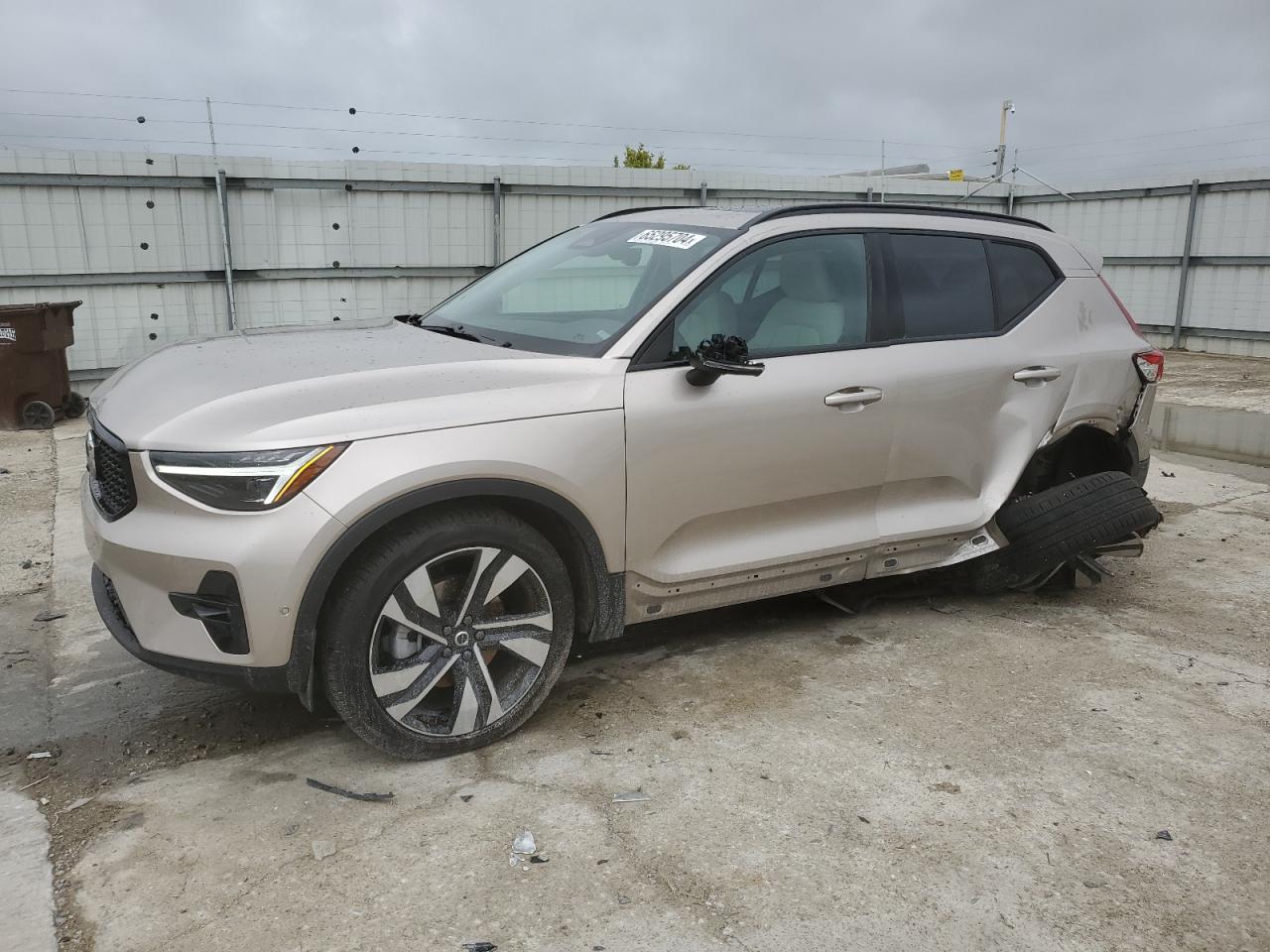 2024 VOLVO XC40 ULTIMATE VIN:YV4L12UM1R2281761