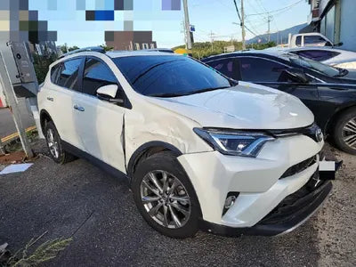 2016 Toyota RAV4 VIN: