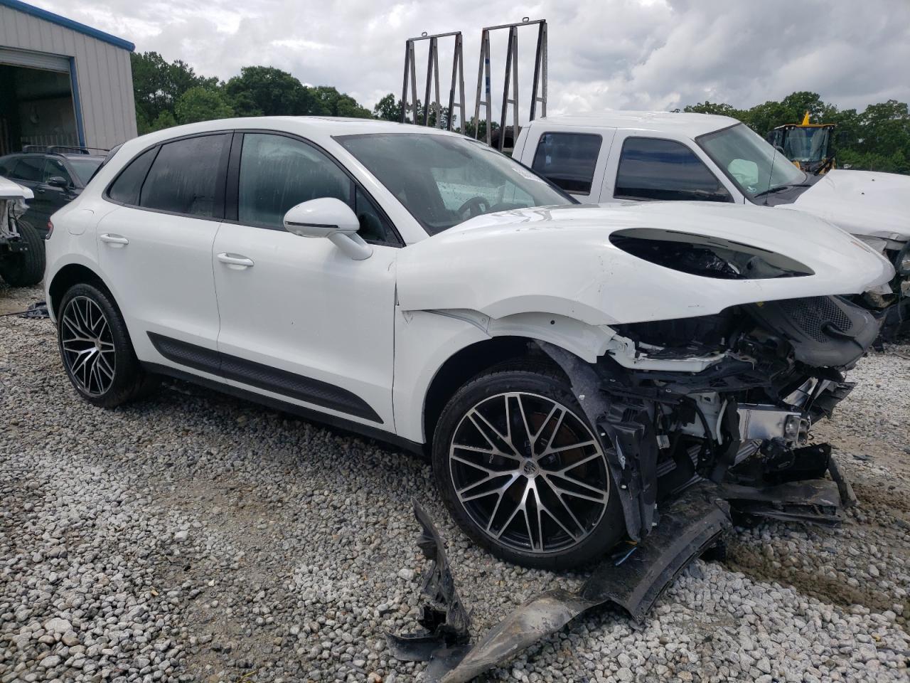 2023 PORSCHE MACAN BASE VIN:WP1AA2A57PLB17718