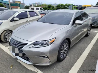 2018 Lexus ES 300 VIN: